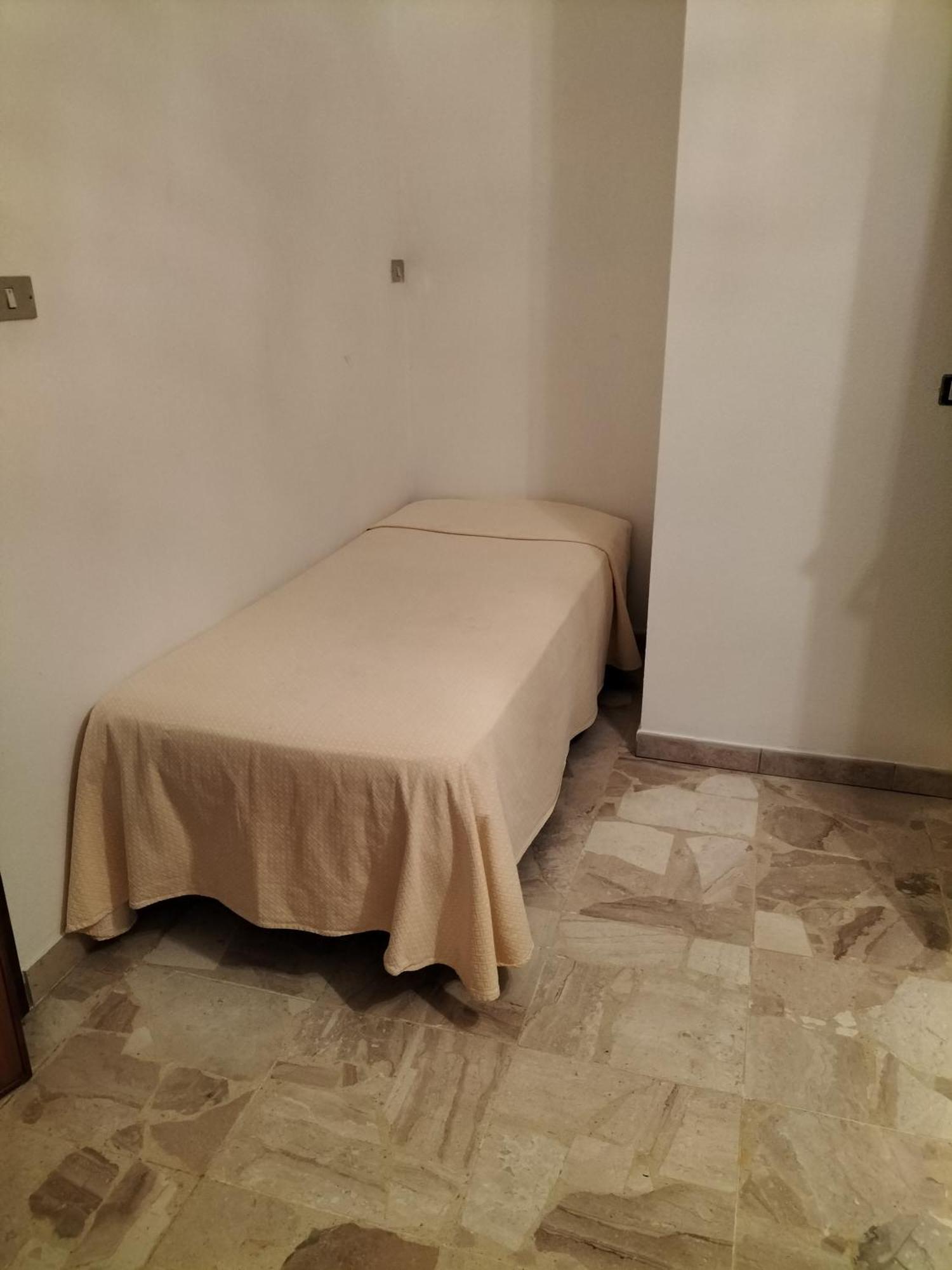 بيسكيناس B&B Anna الغرفة الصورة
